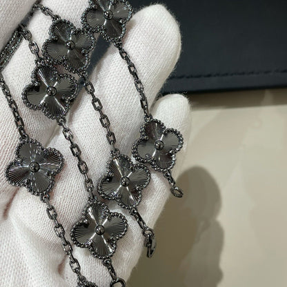 [⭐Shinejoy]CLOVER 5 MOTIF BLACK BRACELET