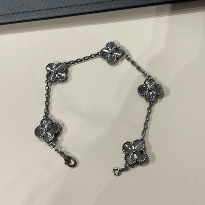 [⭐Shinejoy]CLOVER 5 MOTIF BLACK BRACELET