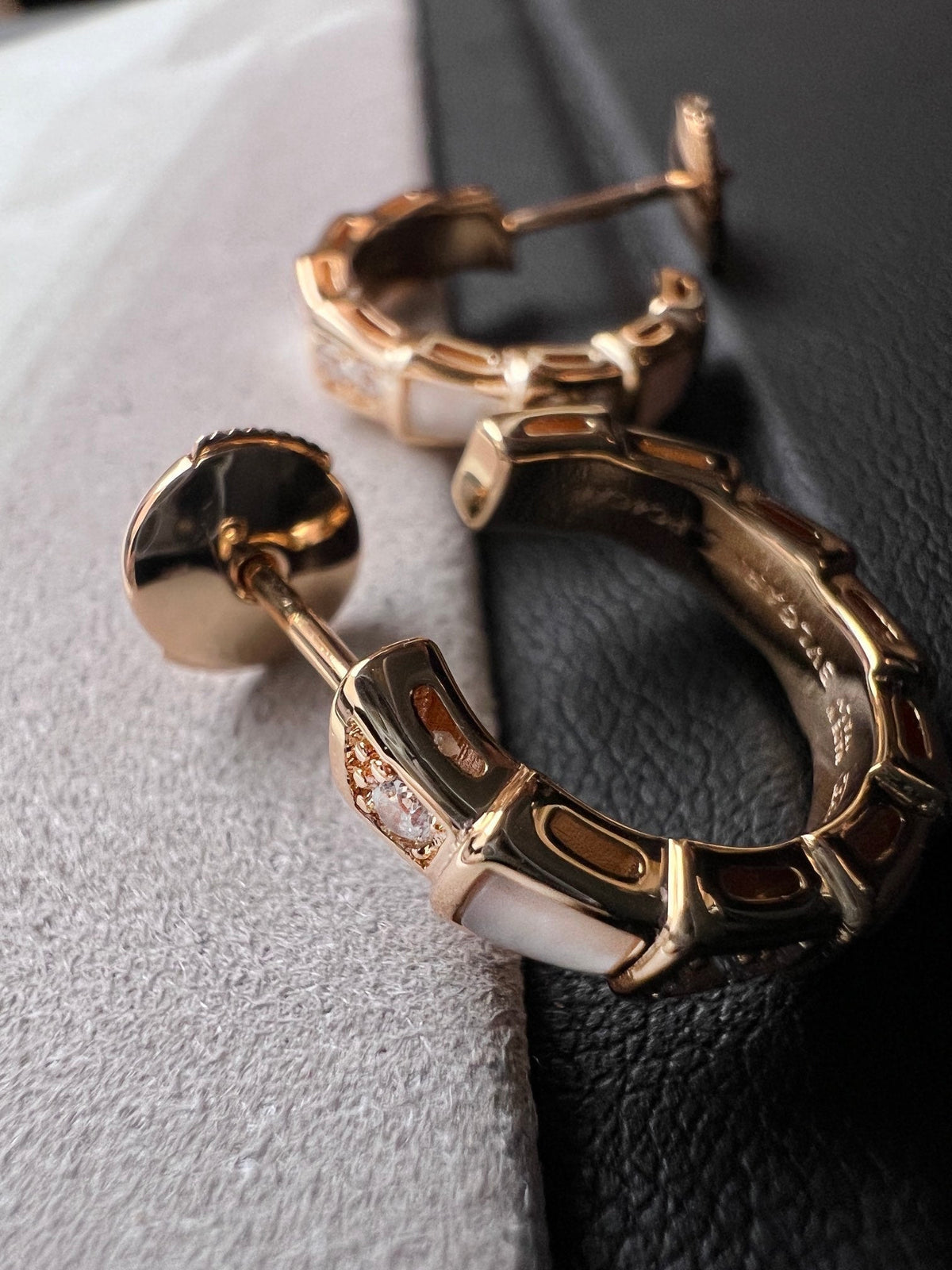 [⭐Shinejoy]SERPENTI MOP PINK GOLD EARRINGS
