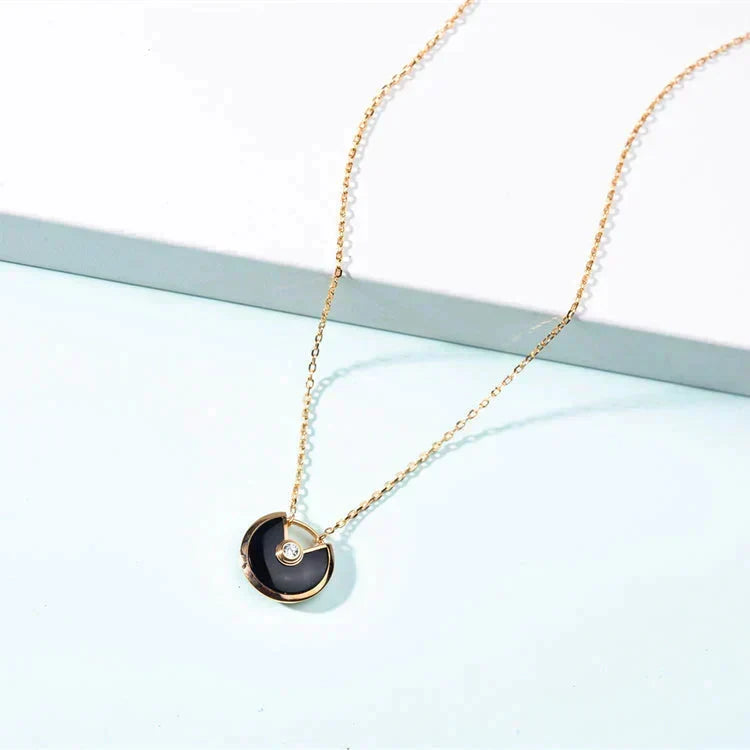 [⭐Shinejoy]AMULETTE GOLD CARNELIAN ONYX NECKLACE