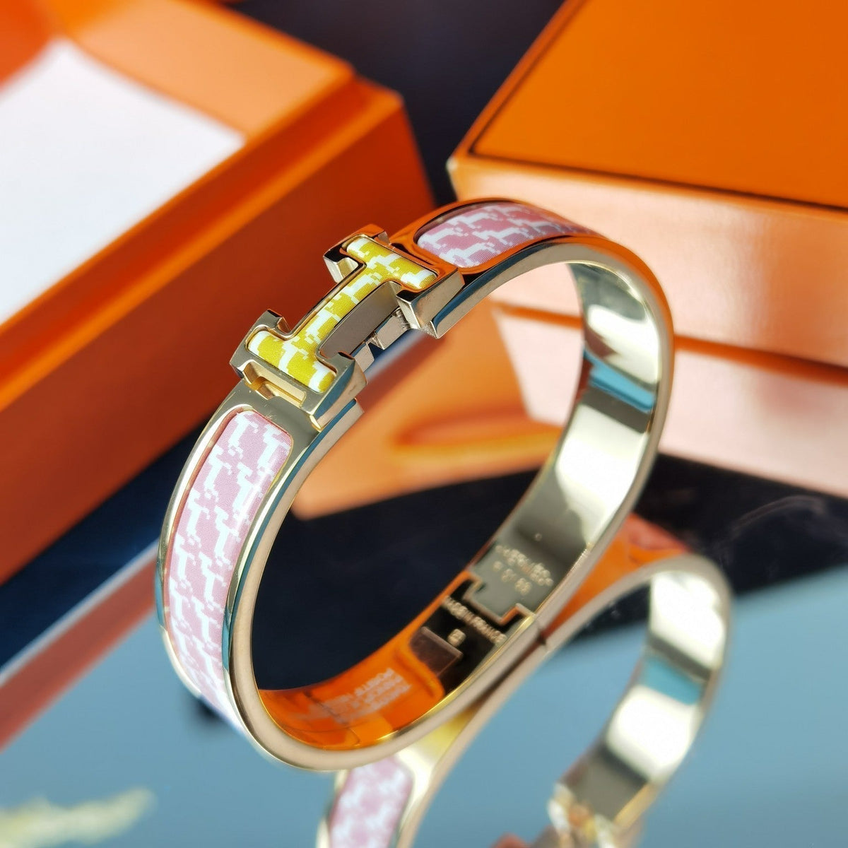 [⭐Shinejoy]H HORSE BRACELET 12MM