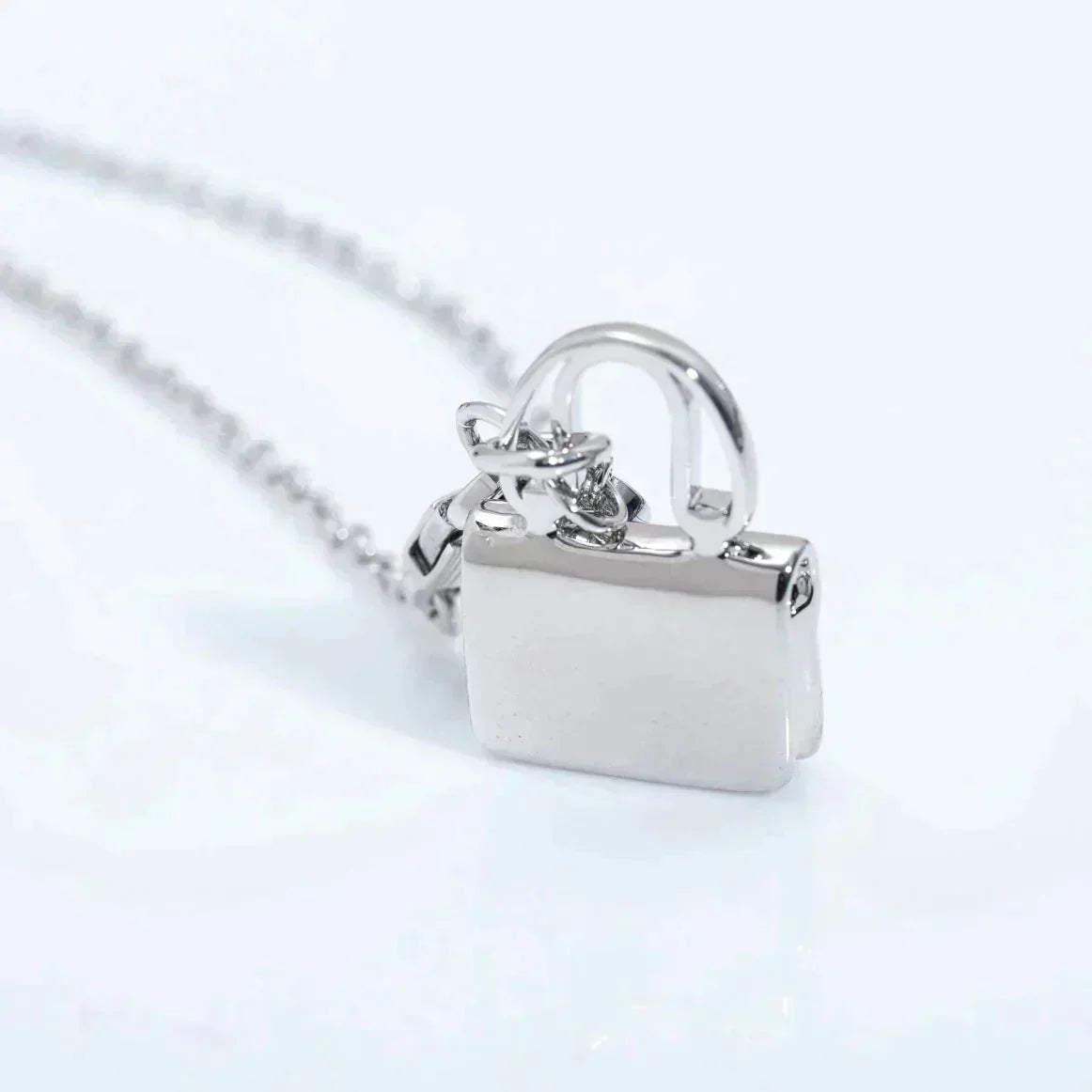 [⭐Shinejoy]AMULETTE PEDANT SILVER NECKLACE