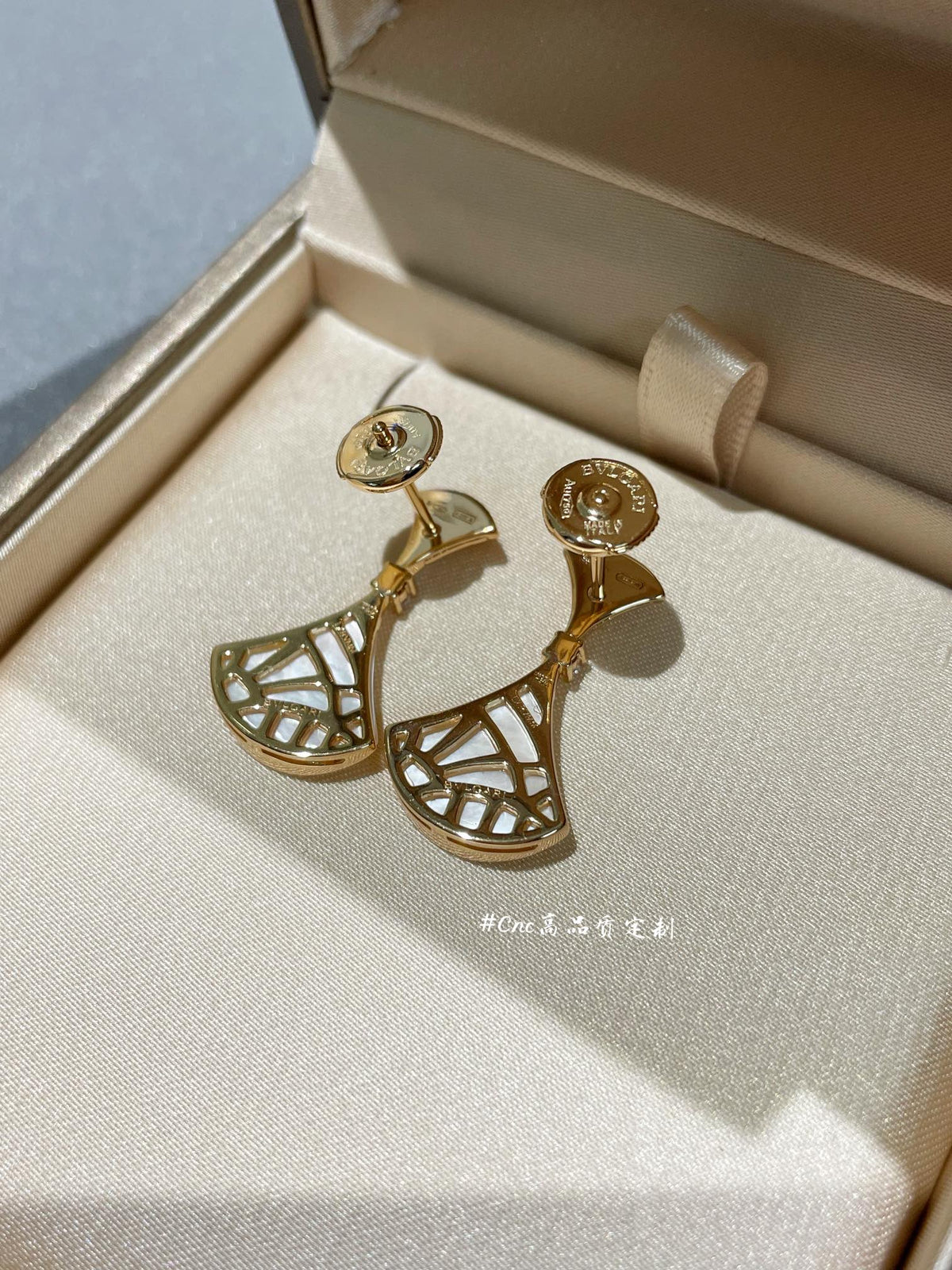 [⭐Shinejoy]DREAM MOP 1 DIAMOND EARRINGS
