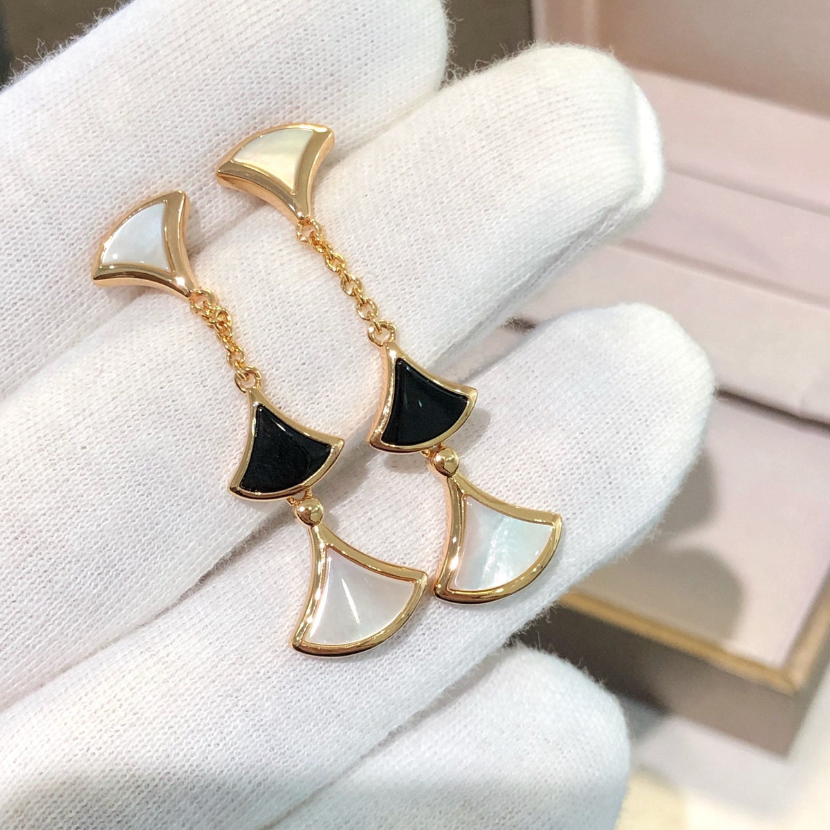 [⭐Shinejoy]DREAM EARRINGS 3 MOTIFS ONYX MOP PINK GOLD