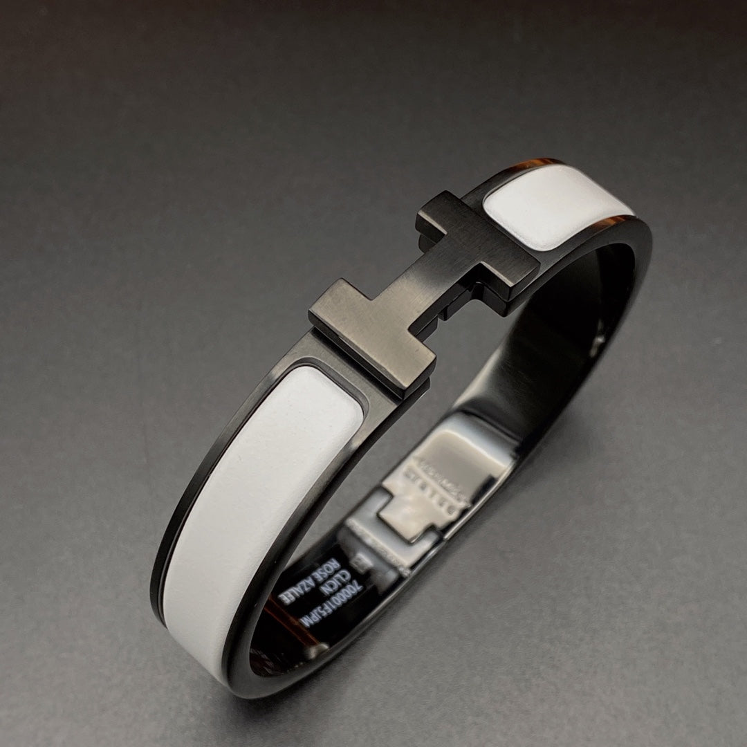 [⭐Shinejoy]H BRACELET 12MM BLACK WHITE CERAMIC