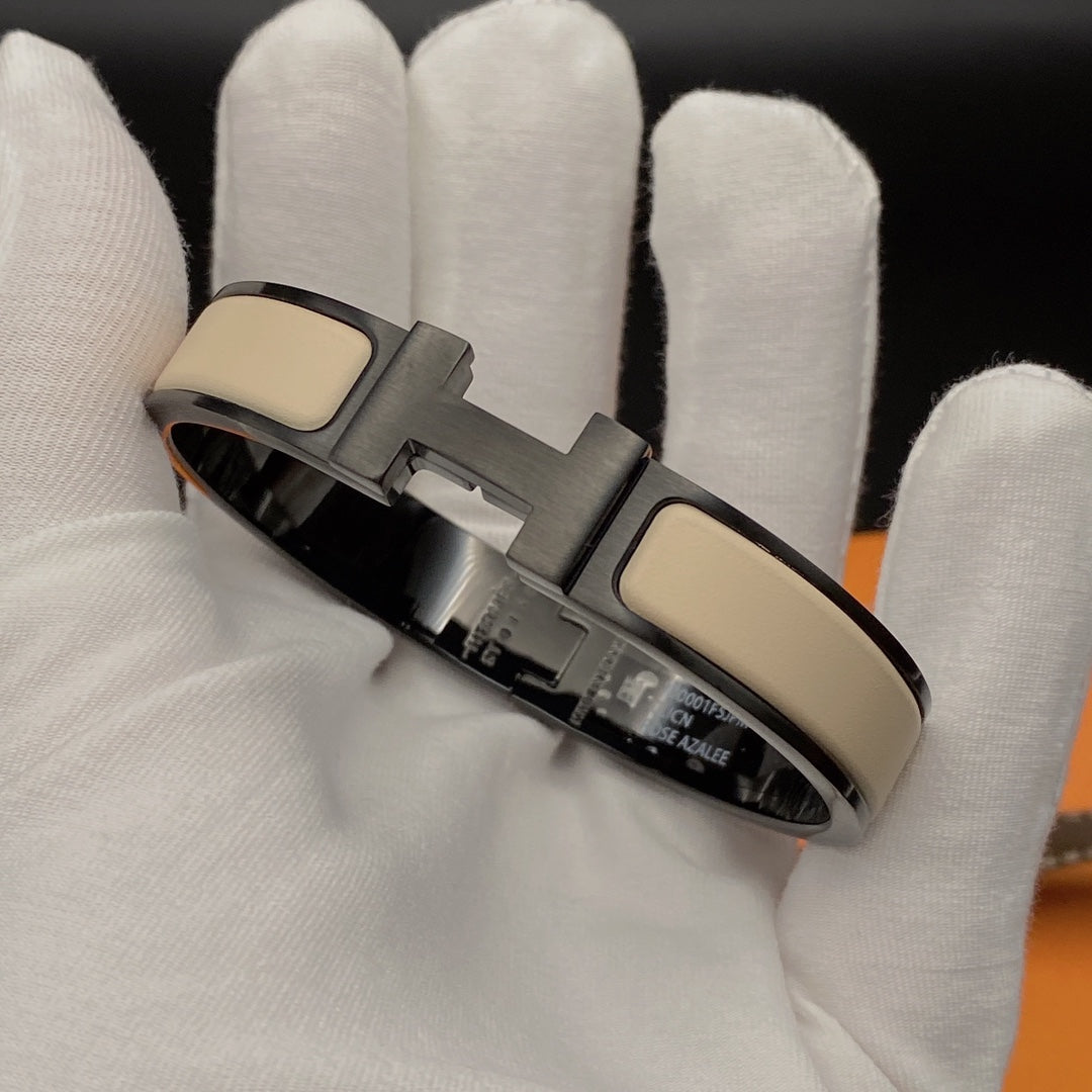 [⭐Shinejoy]H BRACELET 12MM BLACK BEIGE CERAMIC