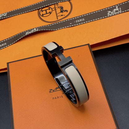 [⭐Shinejoy]H BRACELET 12MM BLACK BEIGE CERAMIC