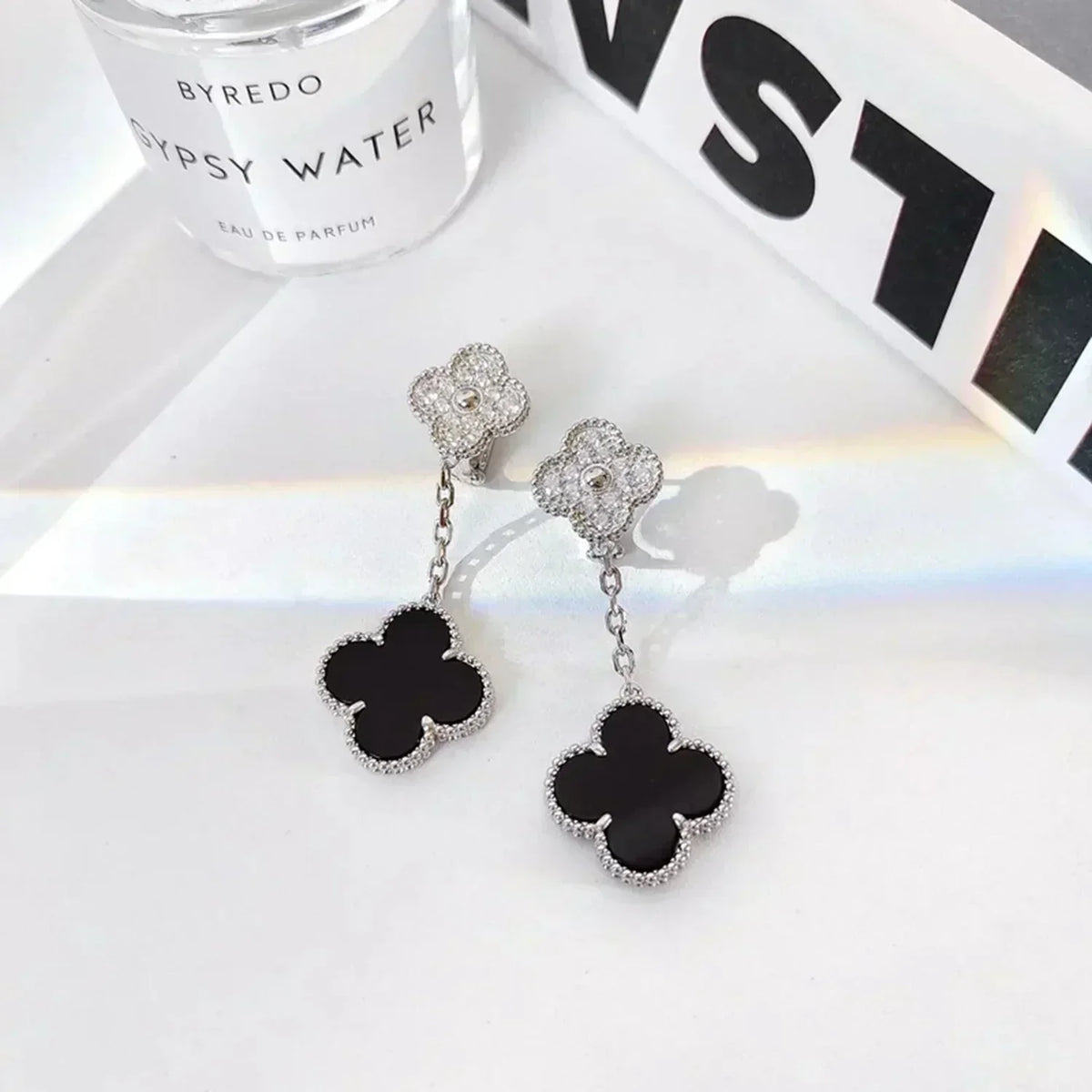 [⭐Shinejoy]CLOVER 2 MOTIFS  DIAMOND ONYX EARRINGS SILVER