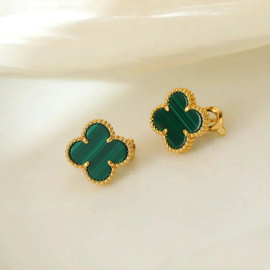[⭐Shinejoy]CLOVER MEDIUM 1 MOTIFS MALACHITE  EARRINGS
