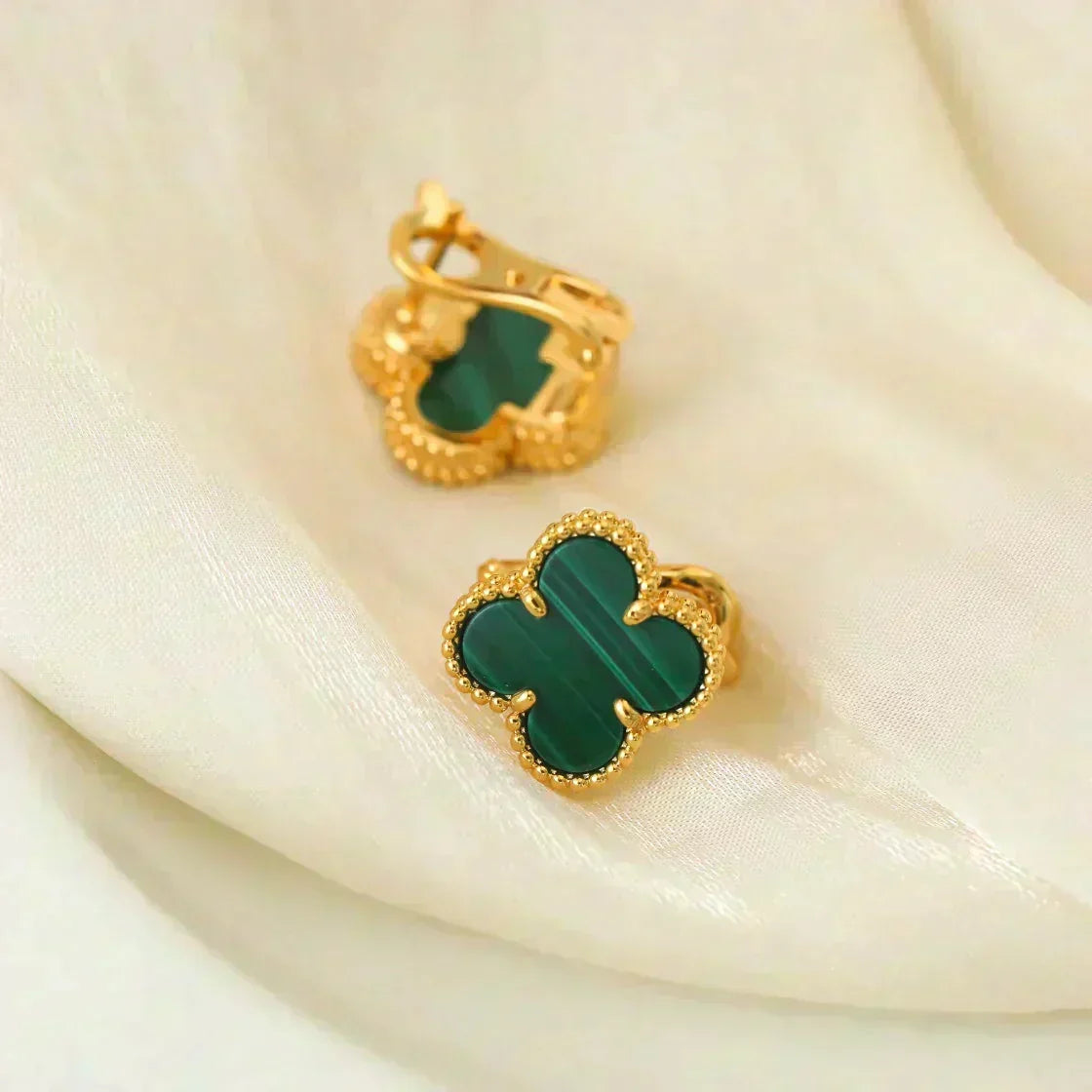 [⭐Shinejoy]CLOVER MEDIUM 1 MOTIFS MALACHITE  EARRINGS