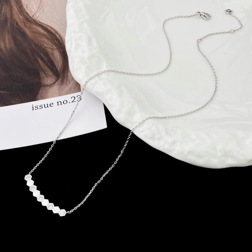 [⭐Shinejoy]BEE MY LOVE DIAMOND NECKLACE