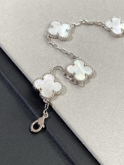 [⭐Shinejoy]CLOVER WHITE PEARL MOP 5 MOTIF BRACELET COLLECTION
