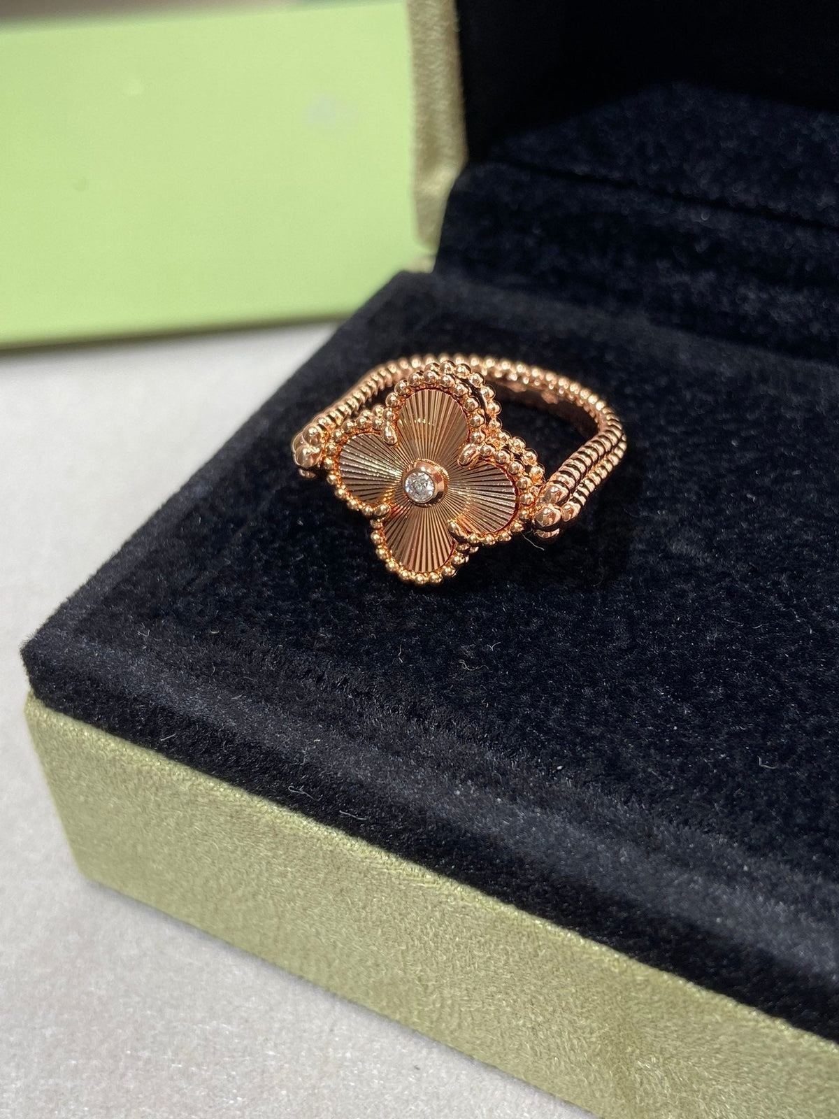 [⭐Shinejoy]CLOVER RIVERSIBLE ROSE GOLD RING
