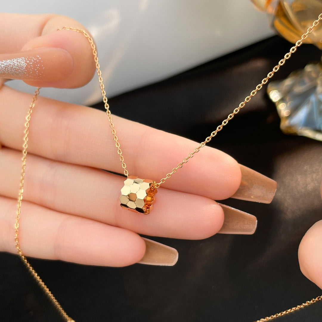 [⭐Shinejoy]BEE MINI NECKLACE