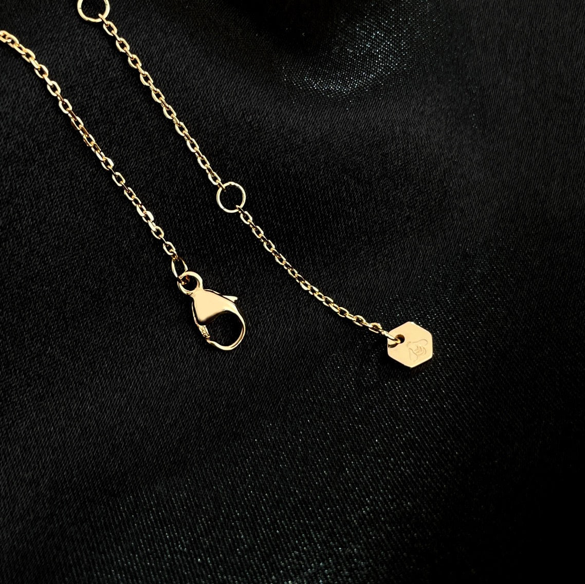 [⭐Shinejoy]BEE MINI NECKLACE