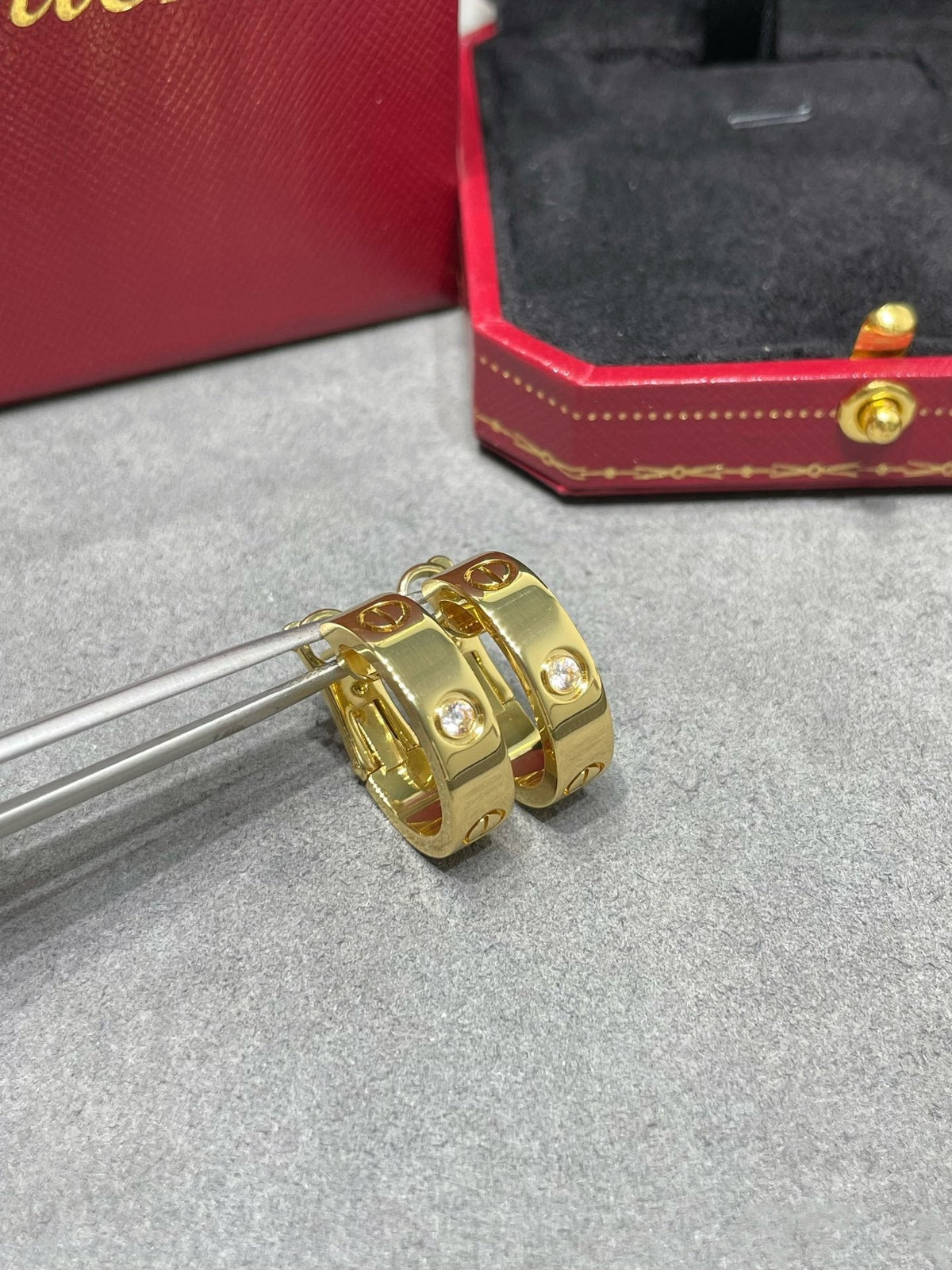[⭐Shinejoy]LOVE 5.5MM 1 DIAMOND EARRINGS