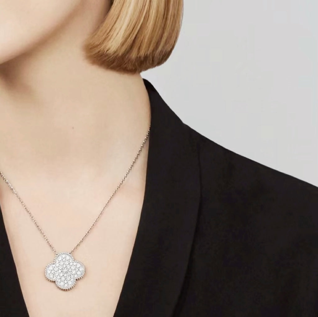 [⭐Shinejoy]CLOVER 25MM LARGE PENDANT DIAMOND PAVED SILVER NECKLACE
