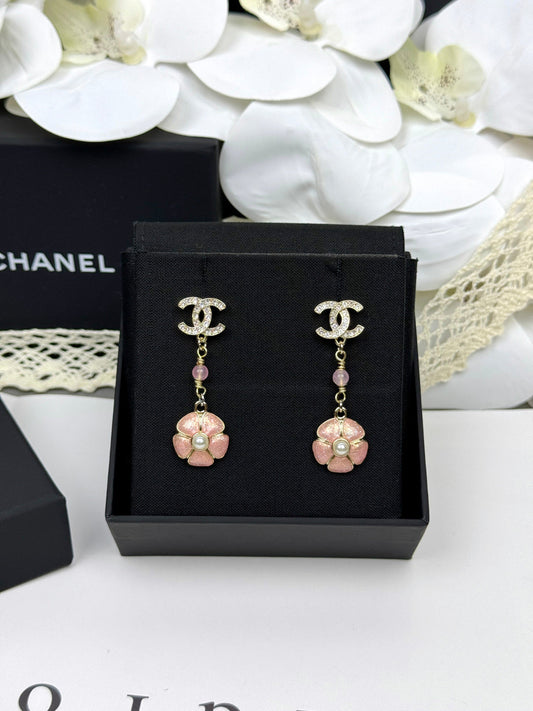 [⭐Shinejoy]26C Pink Camellia Enamel Pendant with Double C Earrings