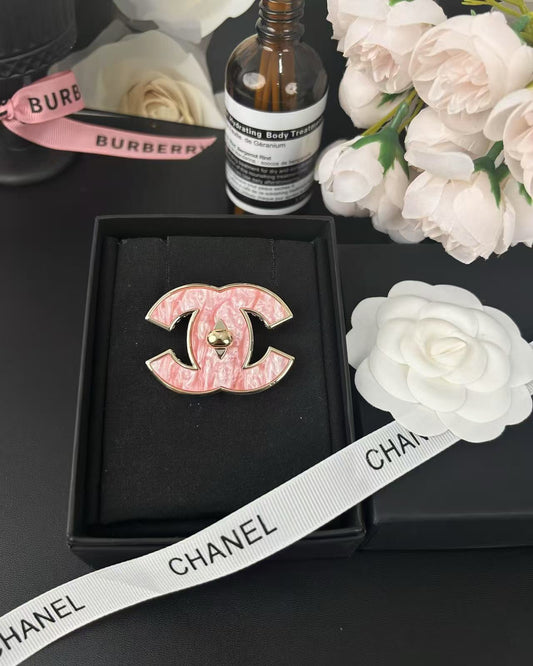[⭐Shinejoy]Pink Resin Classic Brooch 5cm