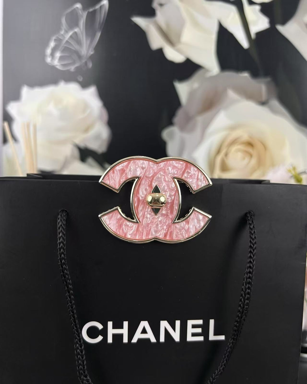 [⭐Shinejoy]Pink Resin Classic Brooch 5cm