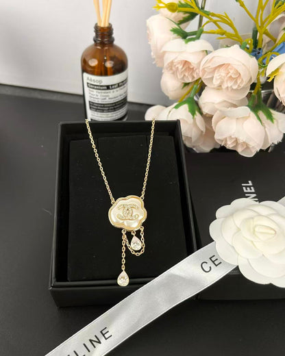 [⭐Shinejoy]Cloud Pearl Mother-of-Pearl Diamond Chain Pendant Necklace