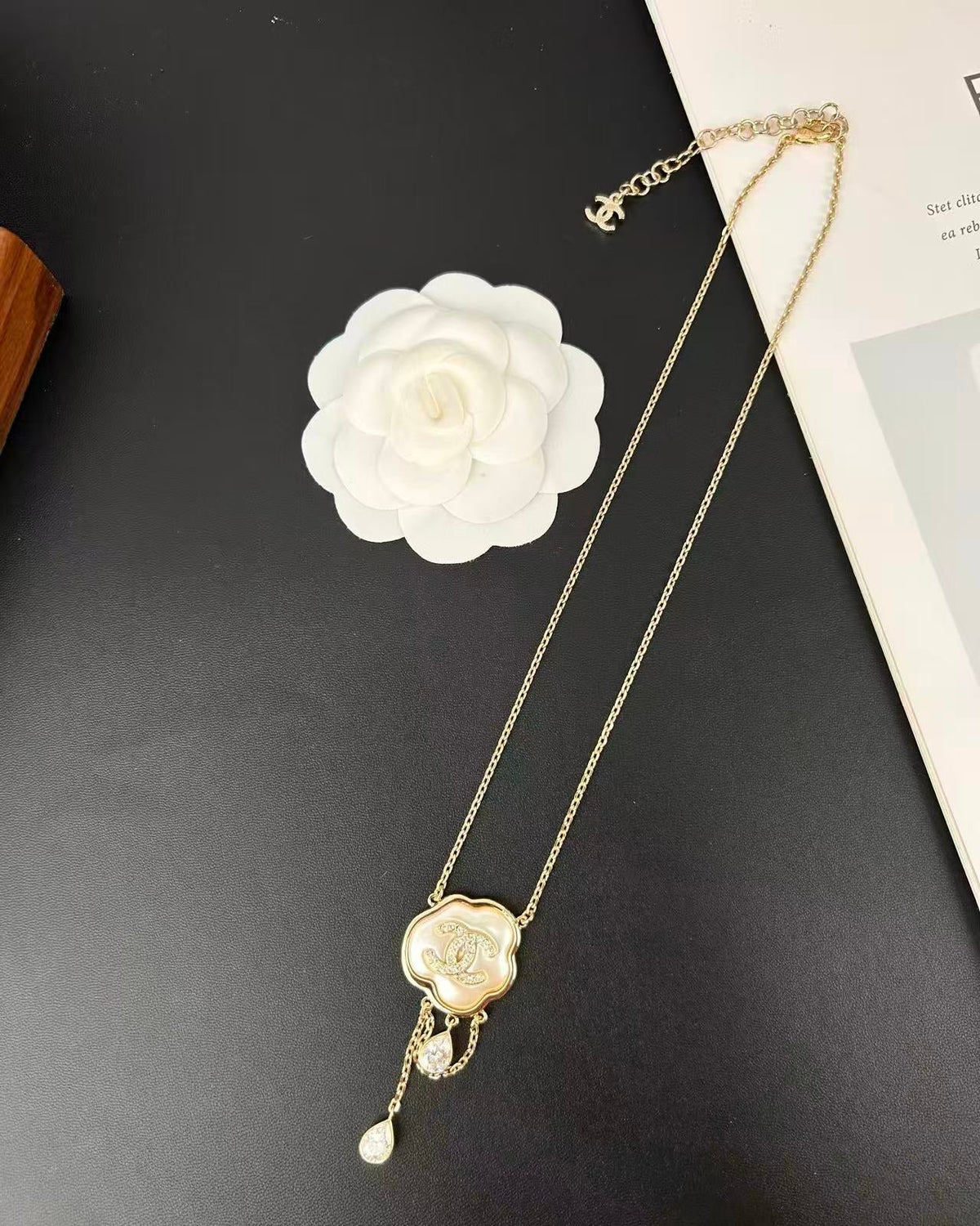 [⭐Shinejoy]Cloud Pearl Mother-of-Pearl Diamond Chain Pendant Necklace