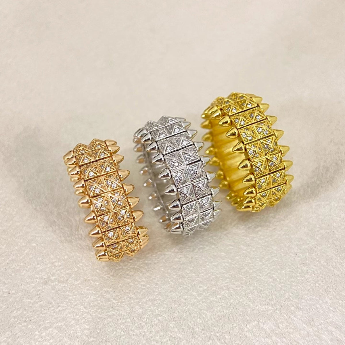 [⭐Shinejoy]CLASH DOUBLE-ROW RIVET RING WITH DIAMOND SETTING