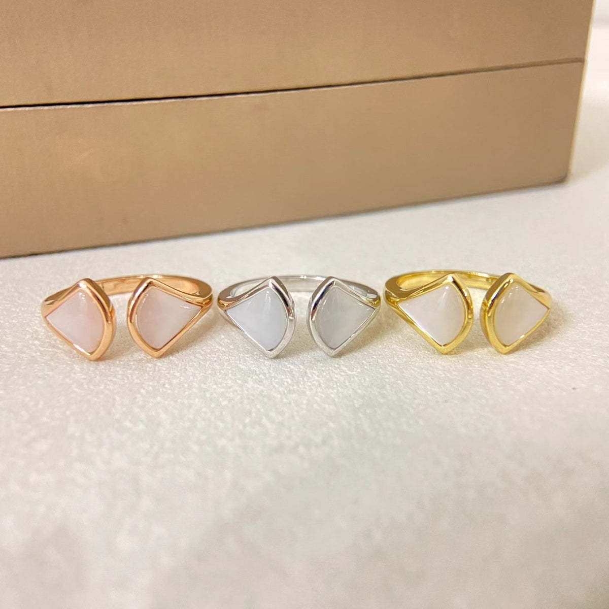 [⭐Shinejoy]DOUBLE SKIRT PATTERN OPEN RING