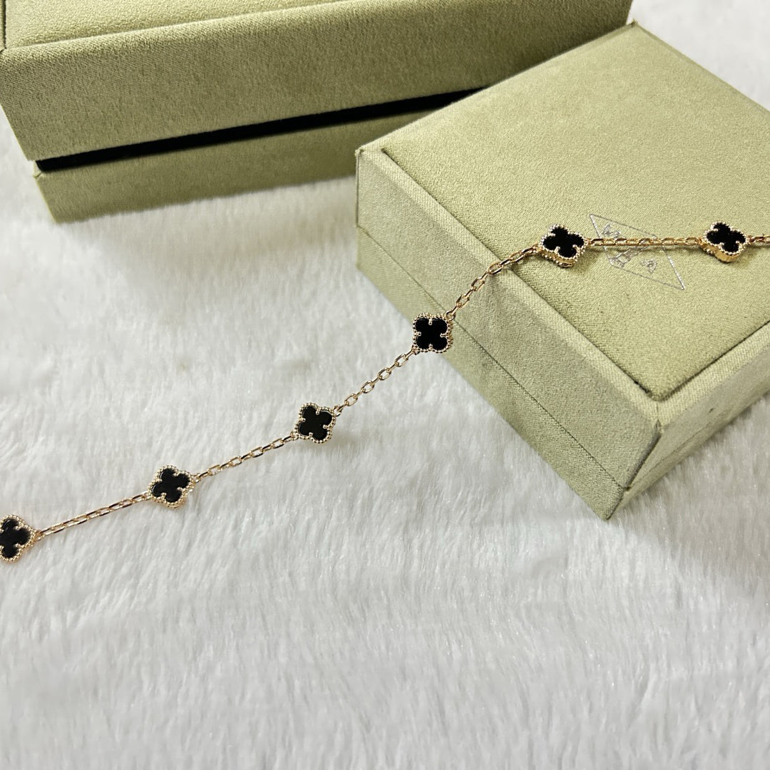 [⭐Shinejoy]CLOVER 6 MOTIF  ONYXS BRACELET