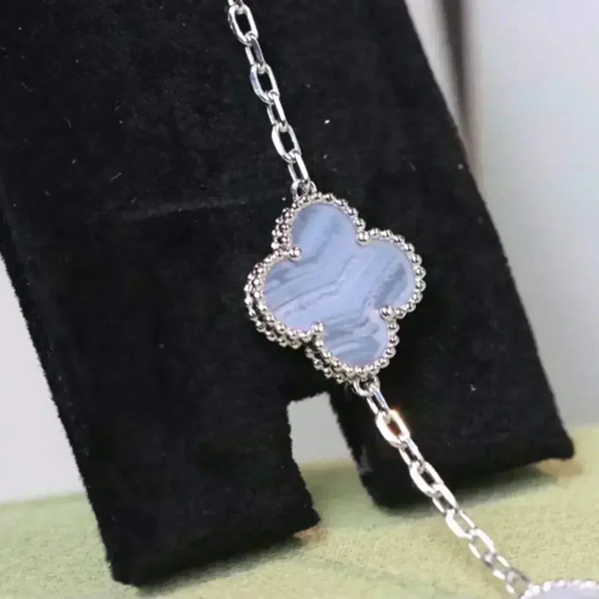 [⭐Shinejoy] CLOVER 5 MOTIF PURPLE CHALCEDONY BRACELET COLLECTION