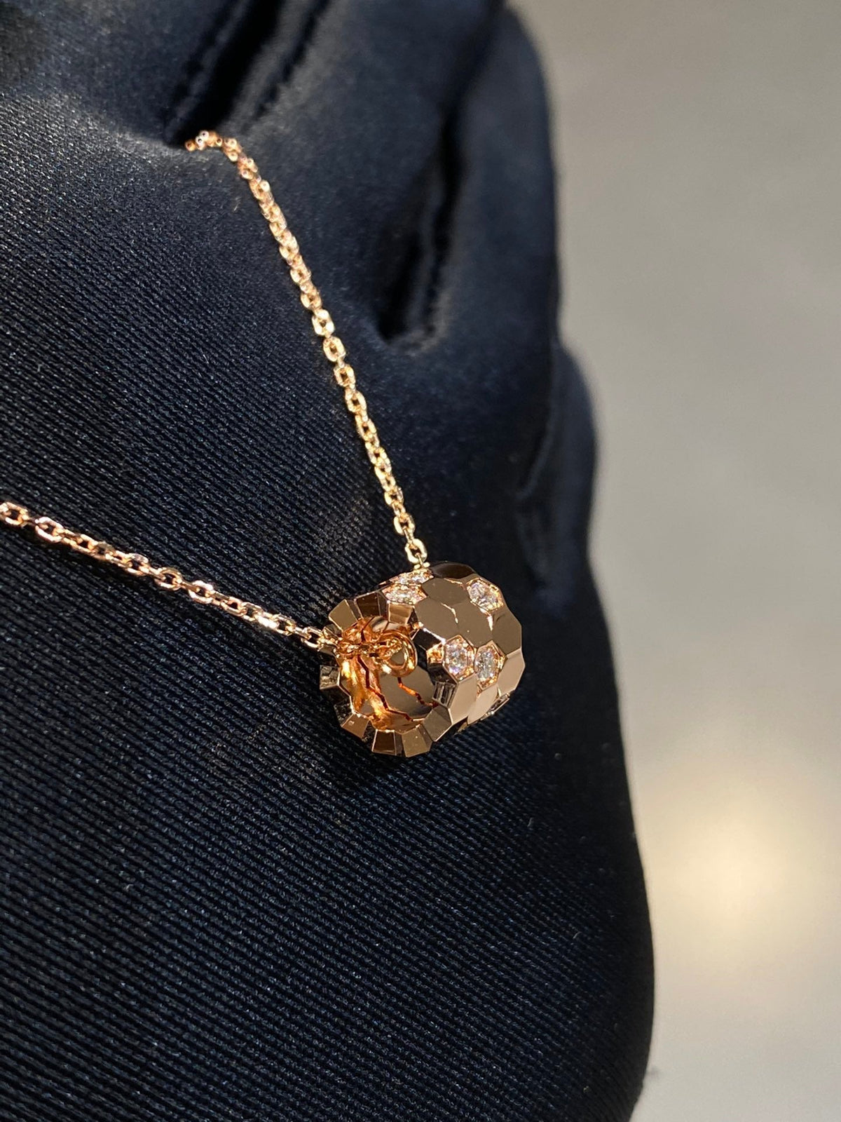 [⭐Shinejoy]BEE LOVE DIAMOND NECKLACE