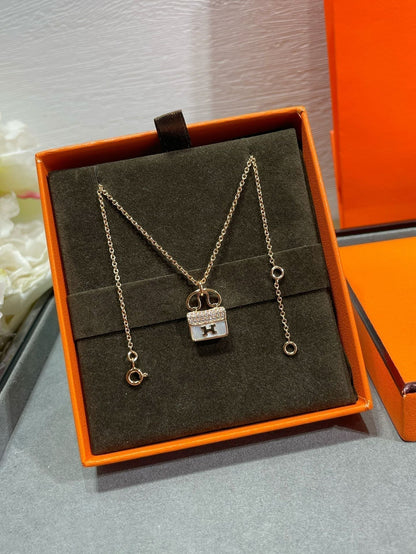 [⭐Shinejoy]H CIRCE MOISSANITE PENDANT NECKLACE GOLD