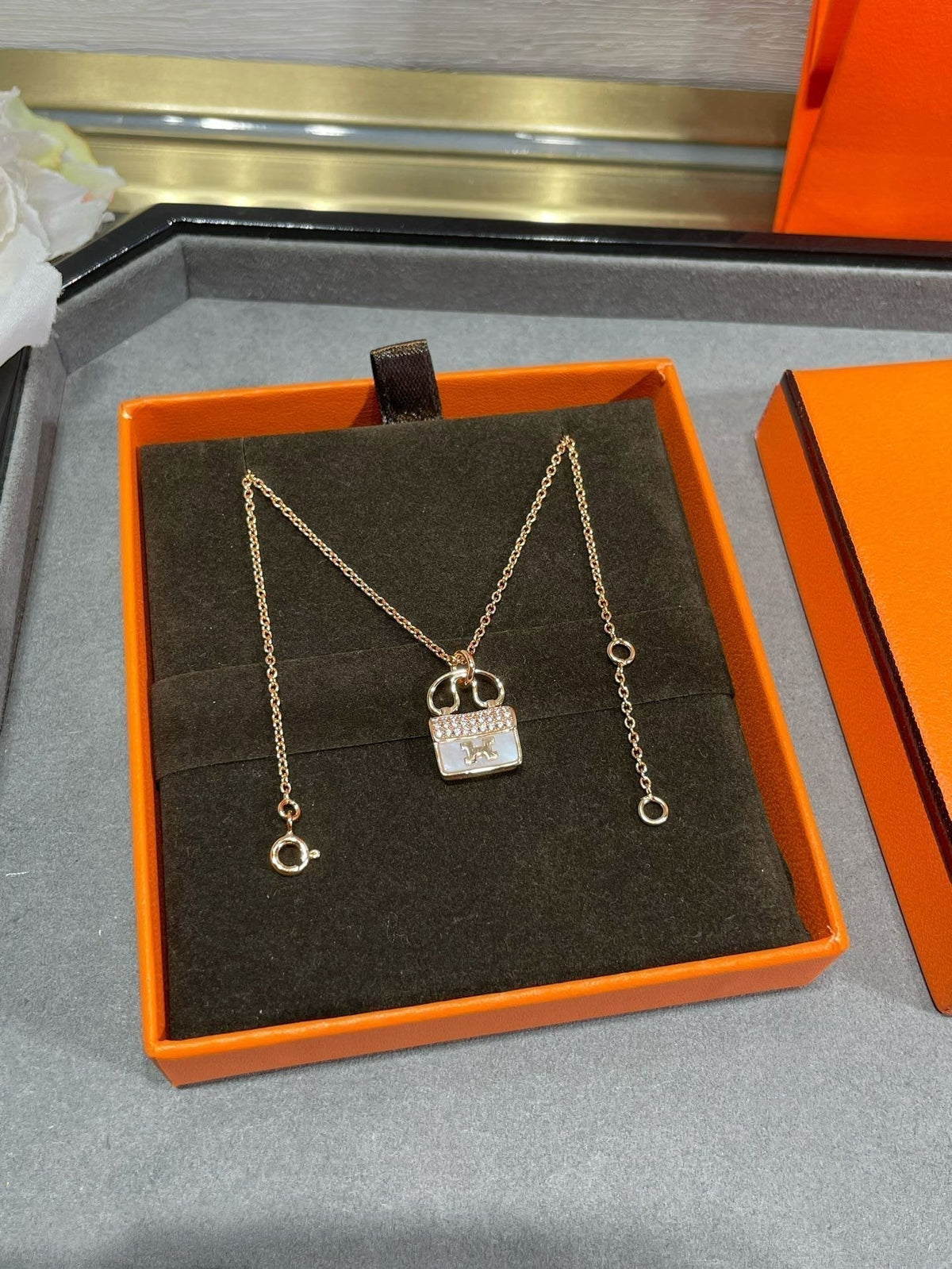 [⭐Shinejoy]H CIRCE MOISSANITE PENDANT NECKLACE GOLD