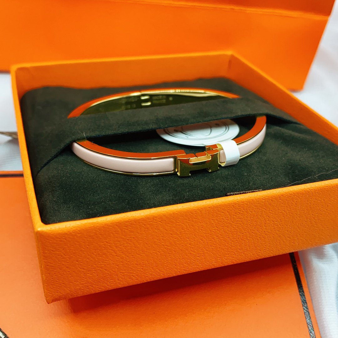 [⭐Shinejoy]CLASSIC HM CLIC  PINK 8MM ENAMEL BRACELET