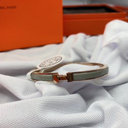 [⭐Shinejoy]CLASSIC HM CLIC GREEN 8MM ENAMEL BRACELET