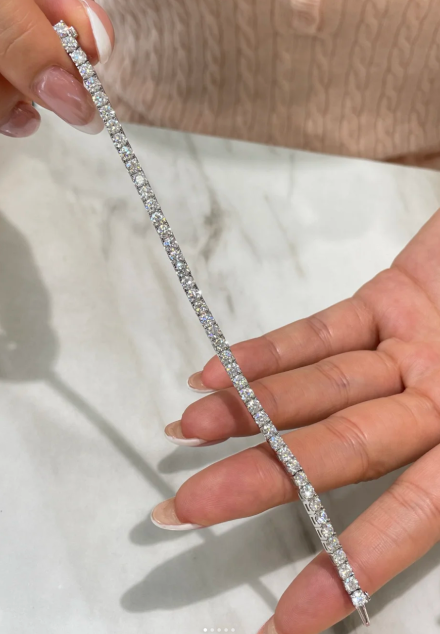 [⭐Shinejoy]  CLASSIC BASEBALL BRACELAT, 52 DIAMOND