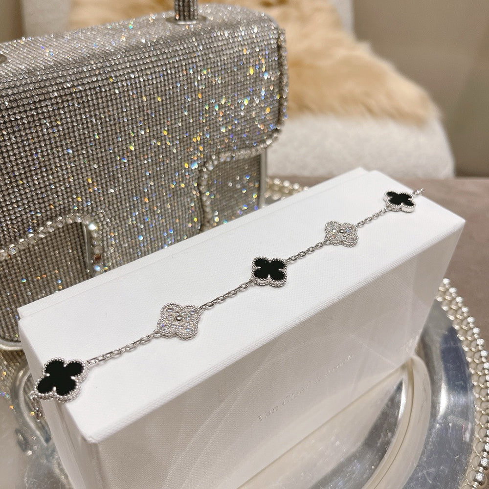 [⭐Shinejoy] CLOVER 5 MOTIF ONYXS BRACELET COLLECTION