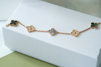 [⭐Shinejoy] CLOVER 5 MOTIF GRAY MOP BRACELET COLLECTION