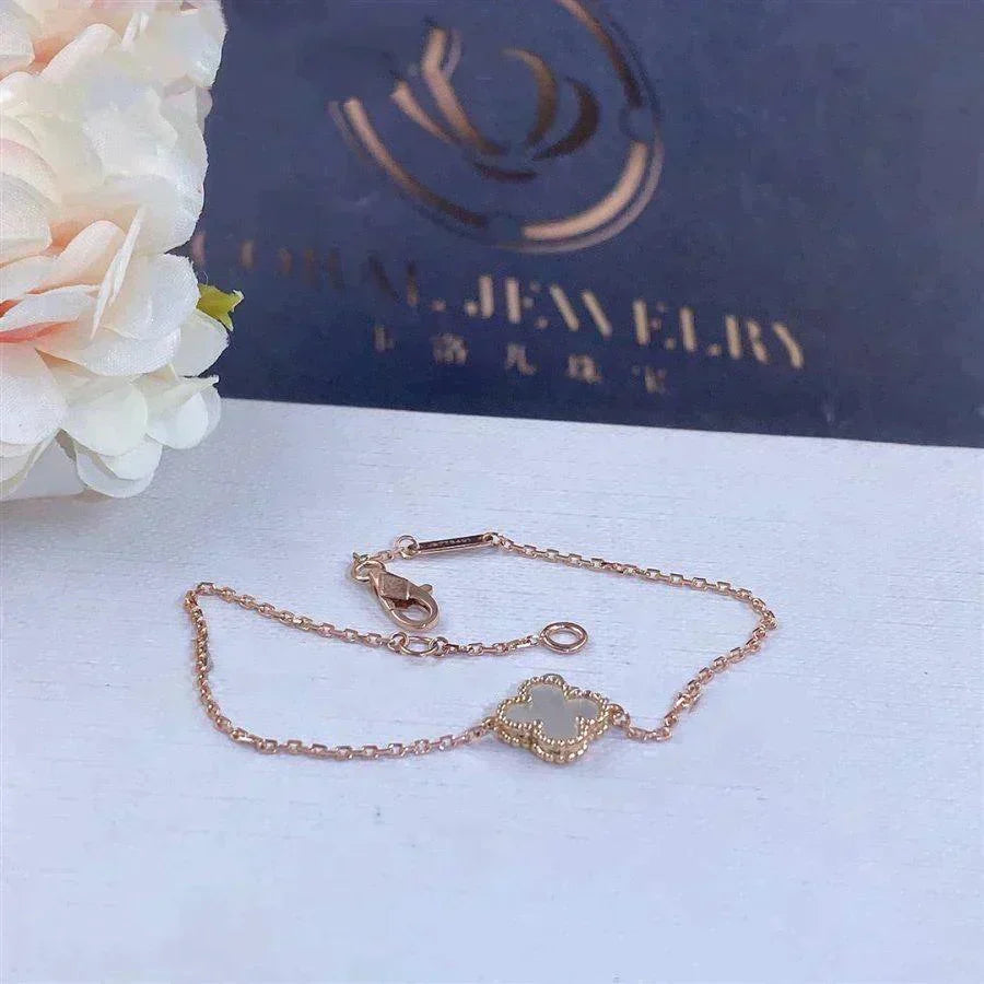 [⭐Shinejoy]CLOVER WHITE MOP SINGLE FLOWER BRACELET
