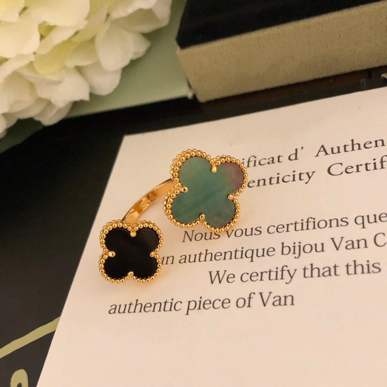 [⭐Shinejoy]CLOVER BETWEEN THE FINGER RING