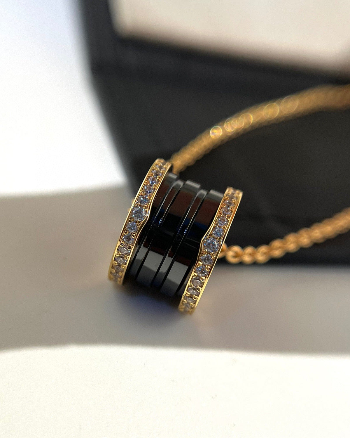 [⭐Shinejoy]ZERO 1 BLACK CERAMIC DIAMOND PINK GOLD NECKLACE